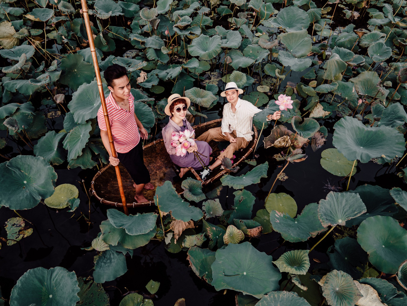 Quang Vinh cùng Phan Anh Esheep thích thú khám phá “ngõ nhỏ phố nhỏ” Hà Nội - Ảnh 3.