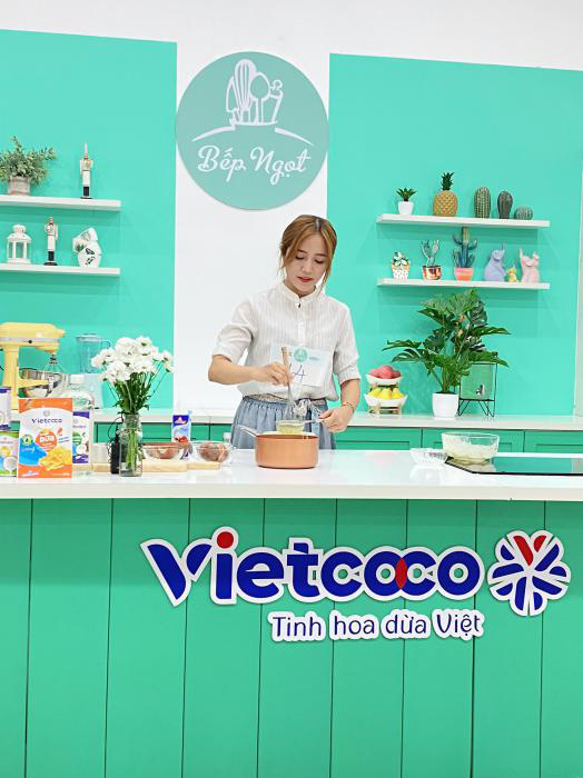 Sao Việt học lỏm tuyệt chiêu làm bánh ngọt của “Hoàng Tử Bột Mì” - Ảnh 6.