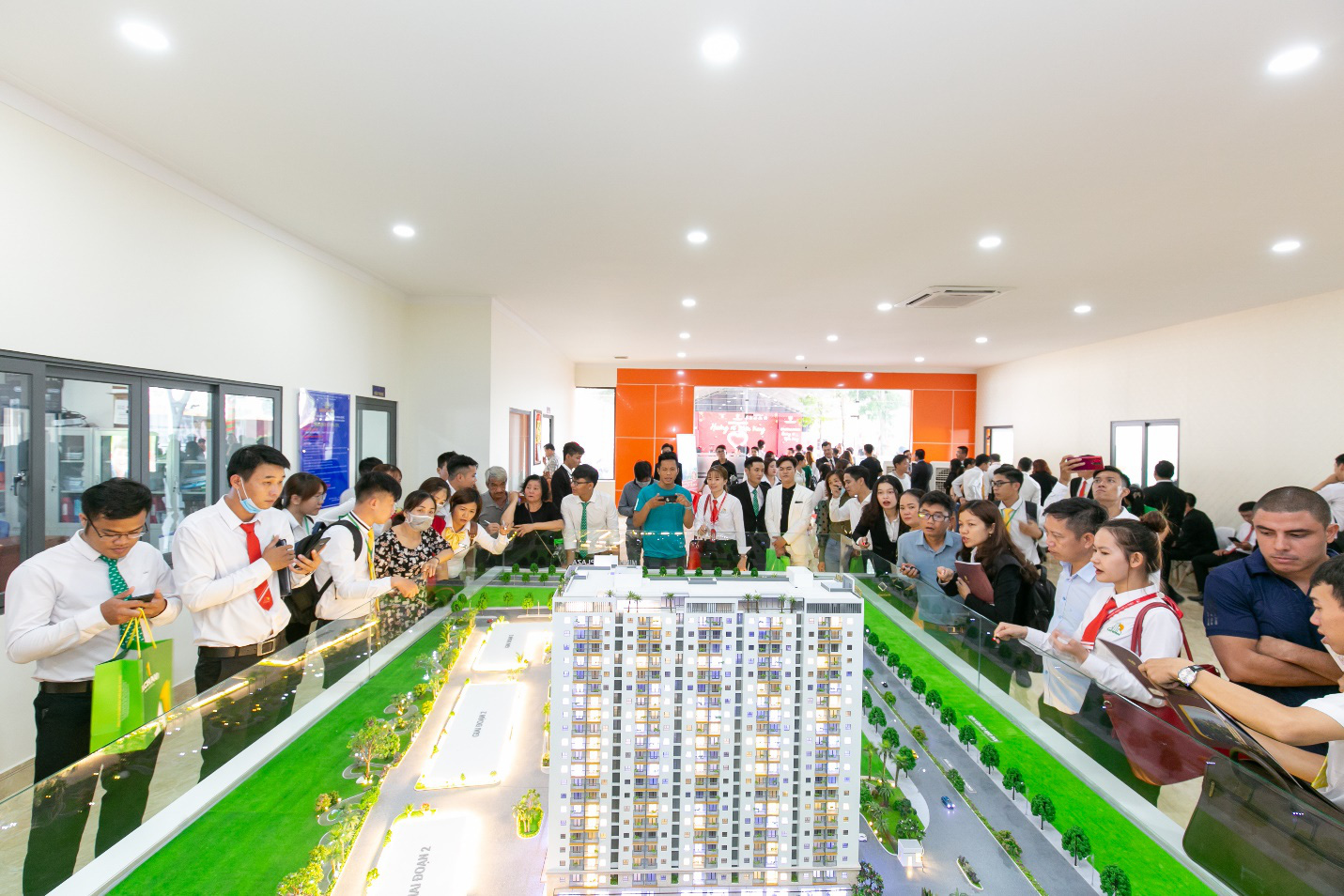 Cơ hội gia tăng lợi nhuận khi đầu tư vào dự án Legend Complex - Ảnh 1.