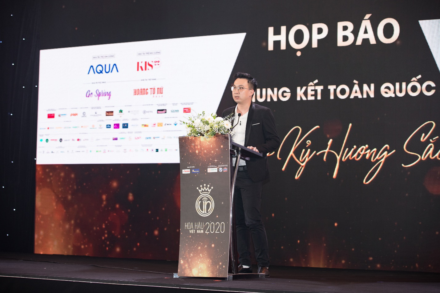 Mỹ phẩm Kis22 đồng hành cùng Hoa hậu Việt Nam 2020 trong buổi Họp báo Chung kết toàn quốc - Ảnh 2.
