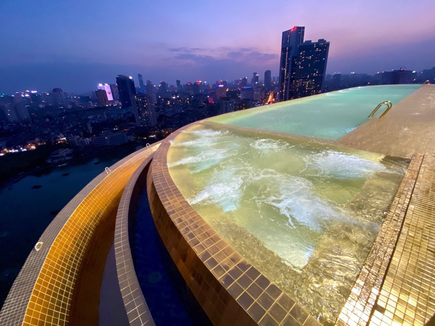 Thưởng thức bữa sáng thượng hạng tại khách sạn dát vàng với giá chỉ từ 200.000++ VNĐ/người - Ảnh 4. Thưởng thức bữa sáng thượng hạng tại khách sạn dát vàng với giá chỉ từ 200.000++ VNĐ/người - Ảnh 4.