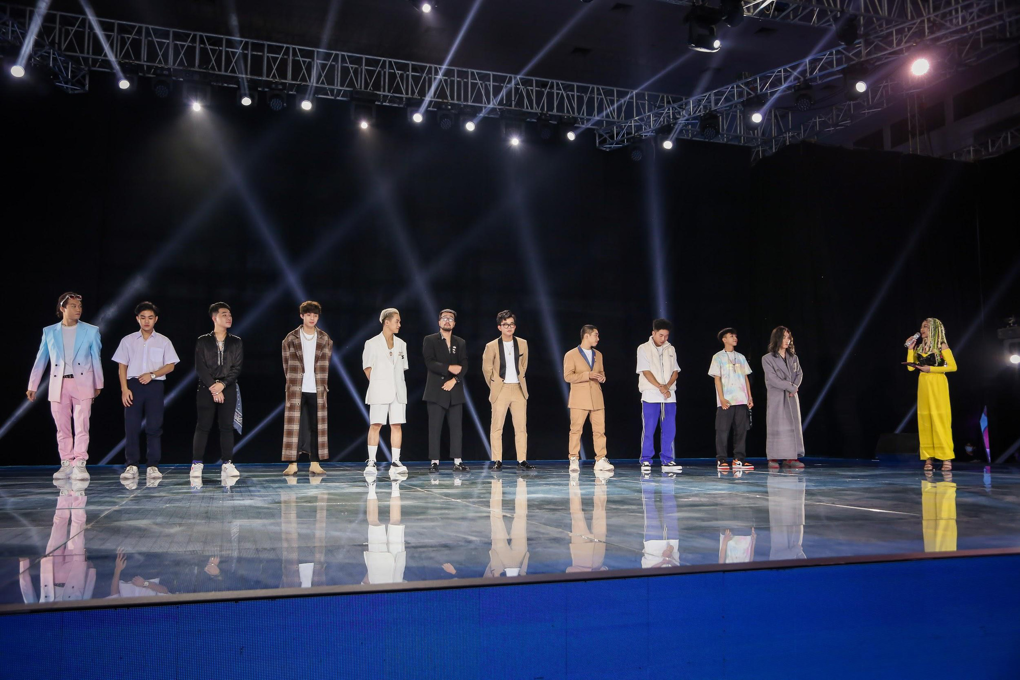 Giá trị nhân văn của vòng Hồi sinh King of Rap - Ảnh 1. Giá trị nhân văn của vòng Hồi sinh King of Rap - Ảnh 1.