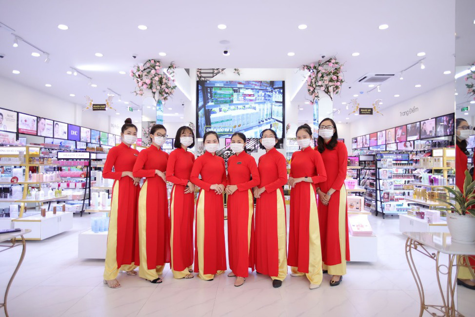 Mỹ phẩm chính hãng giá 6.000 đồng đắt như tôm tươi tại AB Beauty World chi nhánh 6 - Ảnh 4. Mỹ phẩm chính hãng giá 6.000 đồng đắt như tôm tươi tại AB Beauty World chi nhánh 6 - Ảnh 4.