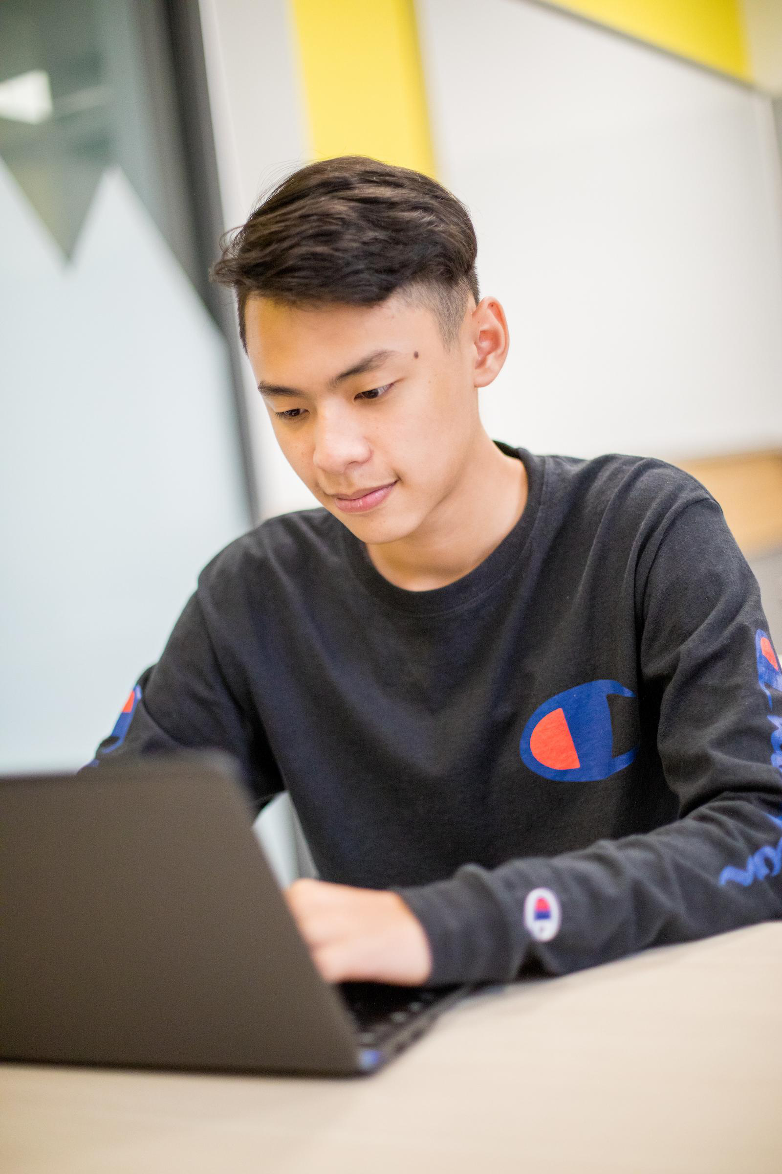 Lớp luyện thi IELTS trực tuyến miễn phí mùa nghỉ học - Ảnh 2.