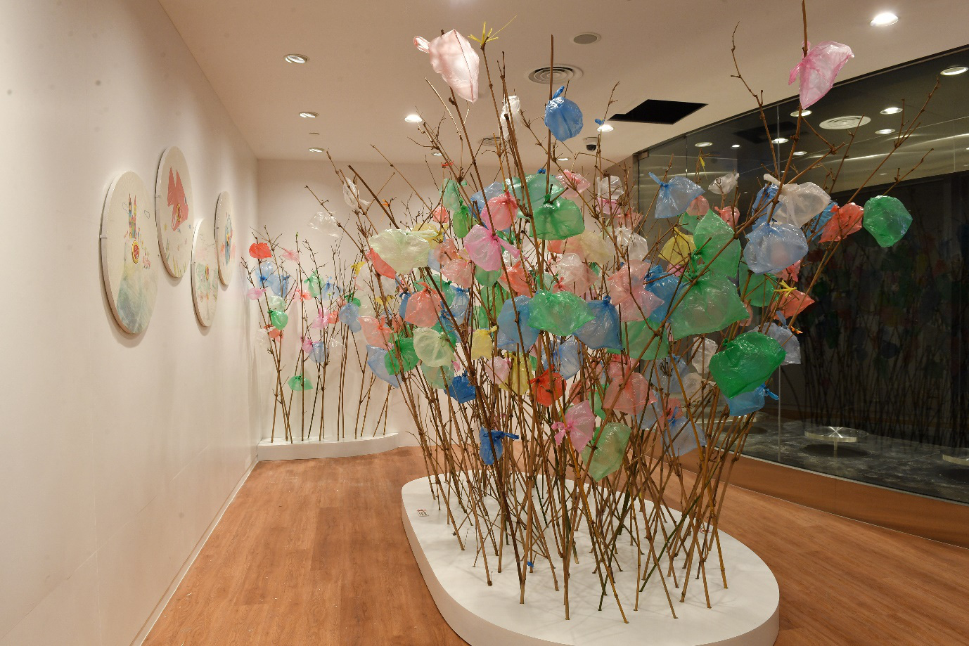 Ngày 6/3 này, đừng bỏ qua những điểm nhấn sau tại UNIQLO Vincom Phạm Ngọc Thạch - Ảnh 1.