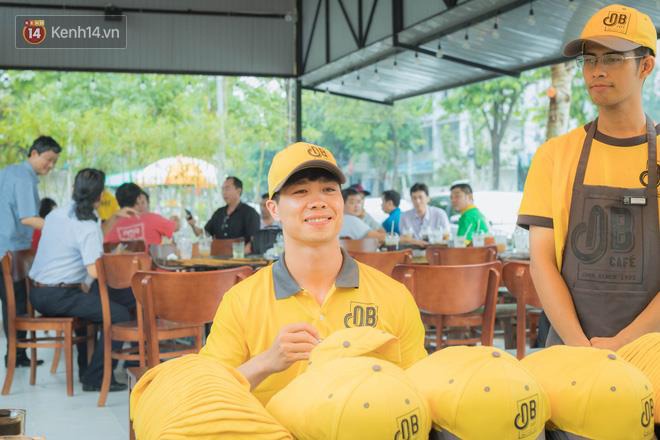 Quán cafe Ông Bầu tại Bình Dương có gì hấp dẫn mà khiến Công Phượng đến đây check-in? - Ảnh 6. Quán cafe Ông Bầu tại Bình Dương có gì hấp dẫn mà khiến Công Phượng đến đây check-in? - Ảnh 6.