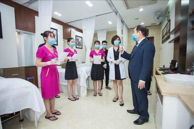 Zema Việt Nam tích hợp quy trình phòng dịch tễ theo hướng dẫn Bộ y tế vào chăm sóc sắc đẹp - Ảnh 1.
