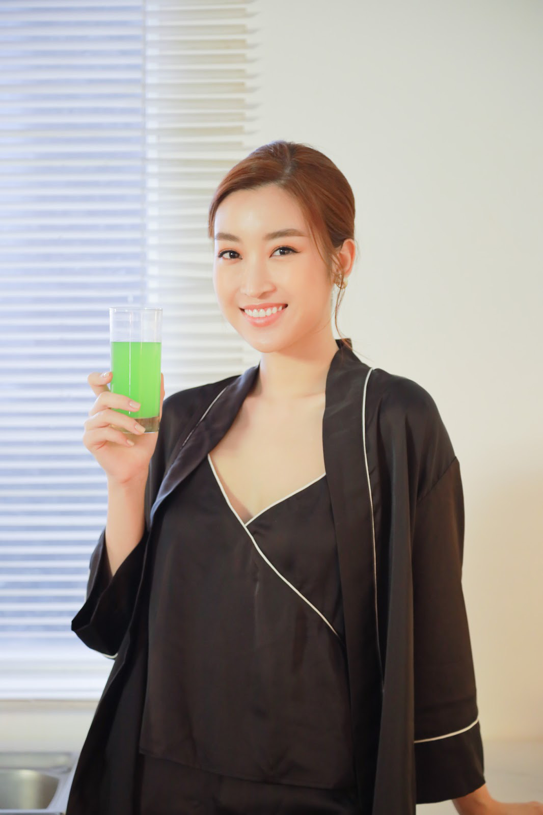 Bật mí bí quyết giữ dáng “chuẩn hoa hậu” của Đỗ Mỹ Linh - Ảnh 5.