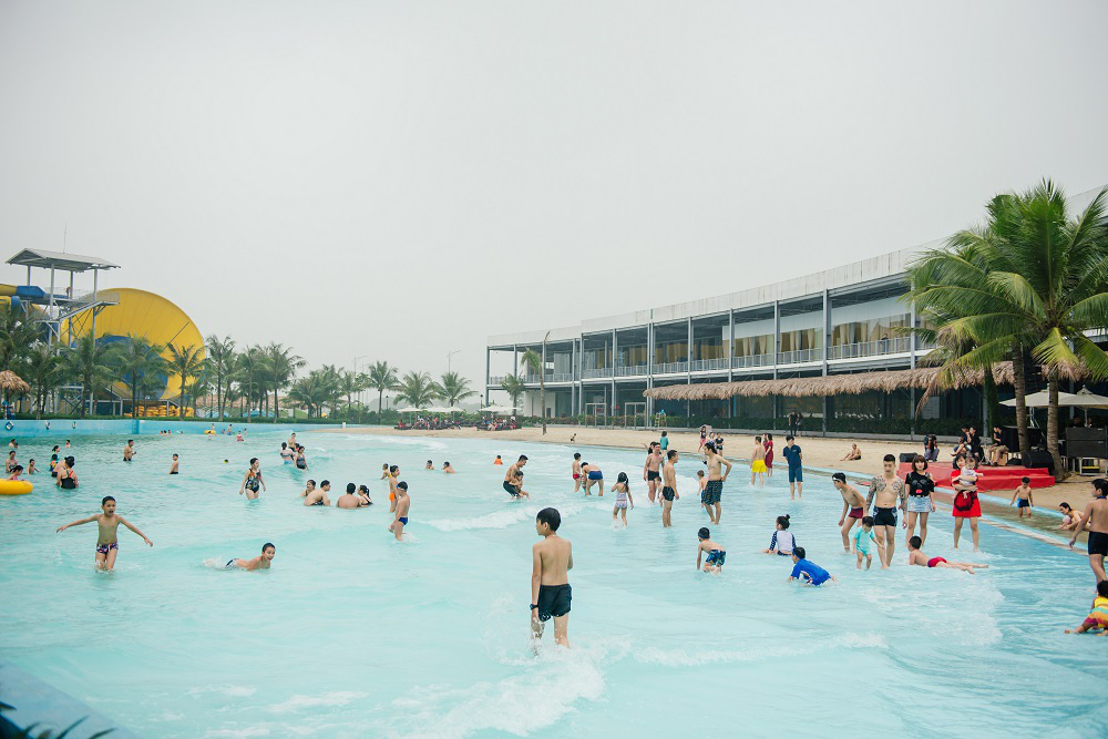 Công viên biển Hà Nội hoạt động trở lại từ ngày 30/5 sau đại dịch Corona - Ảnh 1.