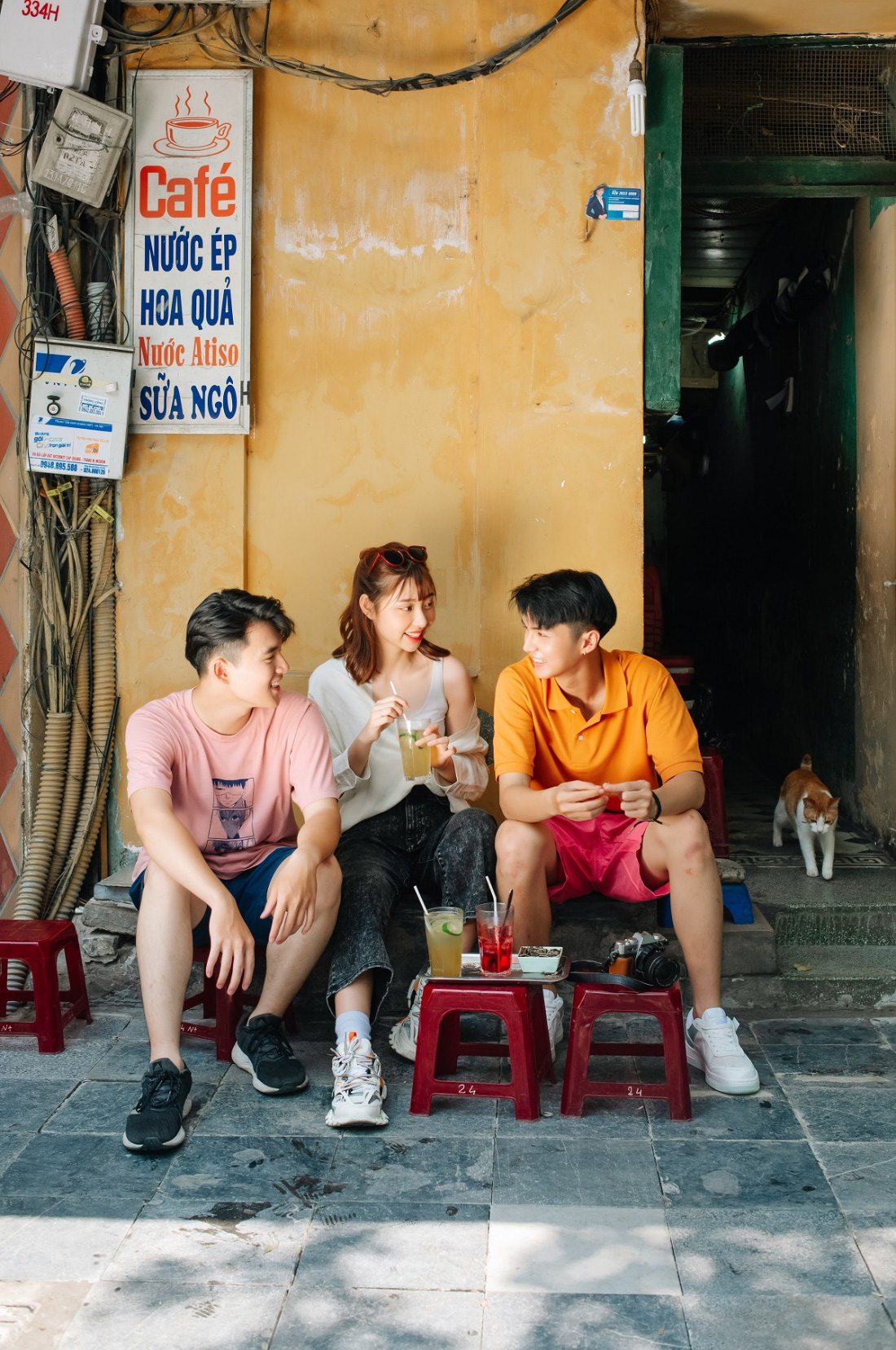Phố phường Hà Nội có cực nhiều tọa độ “hot” nhưng UNIQLO Phạm Ngọc Thạch cũng vừa góp vui thêm một góc cực “độc bạn đã biết chưa? - Ảnh 13.