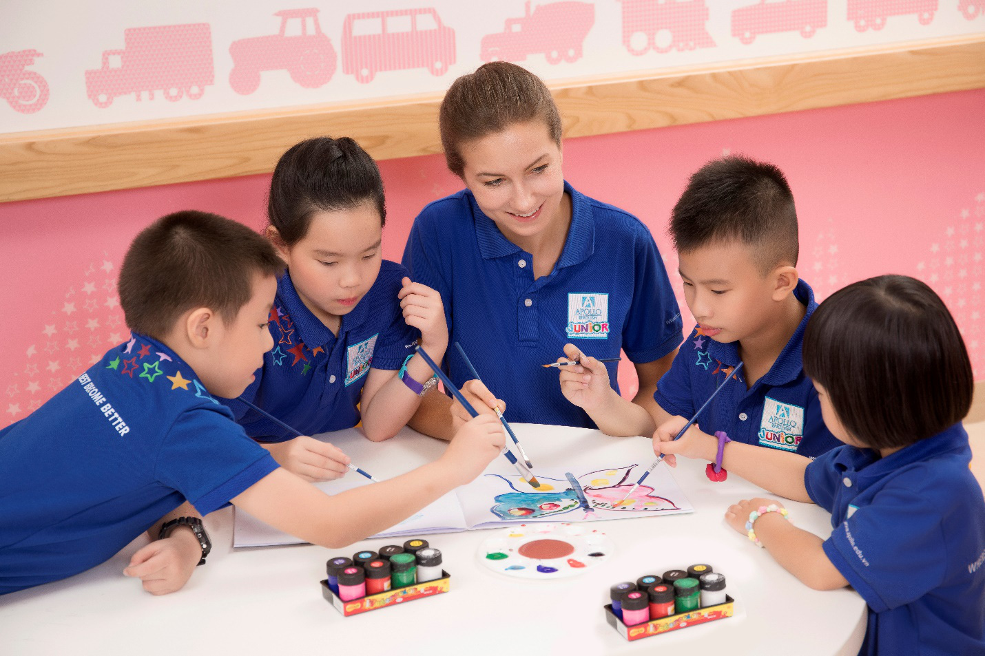 Apollo English - Summer Camp