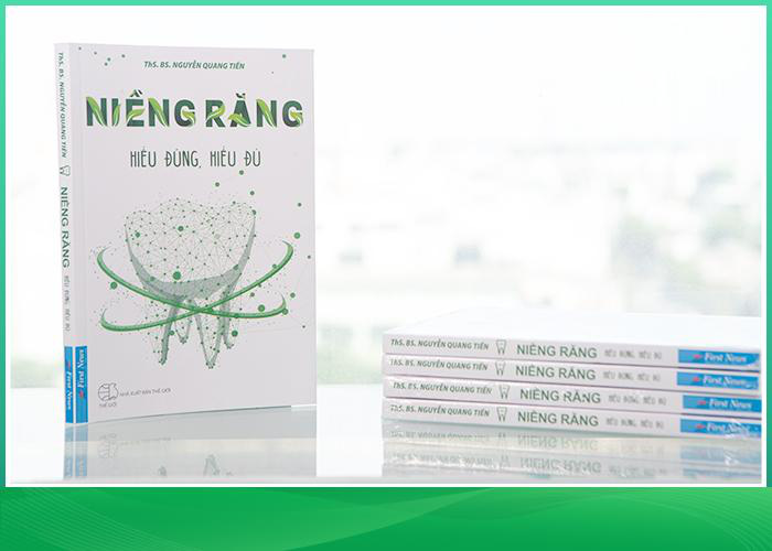 Suni Hạ Linh chia sẻ về quá trình niềng răng của bản thân tại buổi ra mắt sách - Ảnh 1.