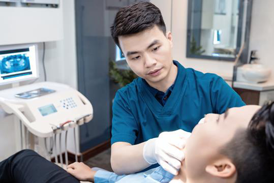 5 lời khuyên của bác sĩ chỉnh nha để niềng răng Invisalign hiệu quả - Ảnh 2.