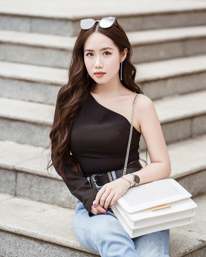 Beauty Blogger Mina Nguyễn hé lộ: “Skill chăm da có siêu cấp đến mấy cũng toang nếu không biết cách chọn đúng mỹ phẩm” - Ảnh 2. Beauty Blogger Mina Nguyễn hé lộ: “Skill chăm da có siêu cấp đến mấy cũng toang nếu không biết cách chọn đúng mỹ phẩm” - Ảnh 2.
