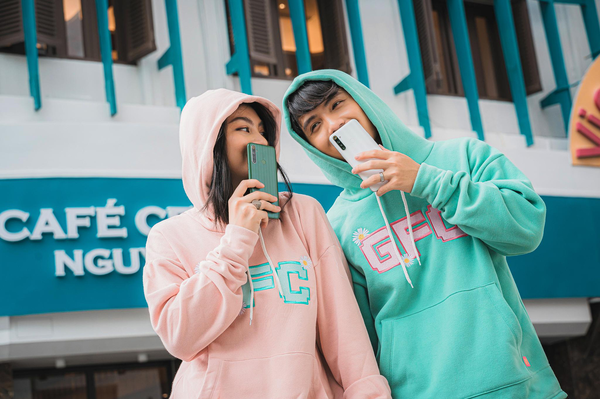 Thế hệ Gen Z: Khẳng định tuyên ngôn phong cách qua smartphone - Ảnh 1. Thế hệ Gen Z: Khẳng định tuyên ngôn phong cách qua smartphone - Ảnh 1.