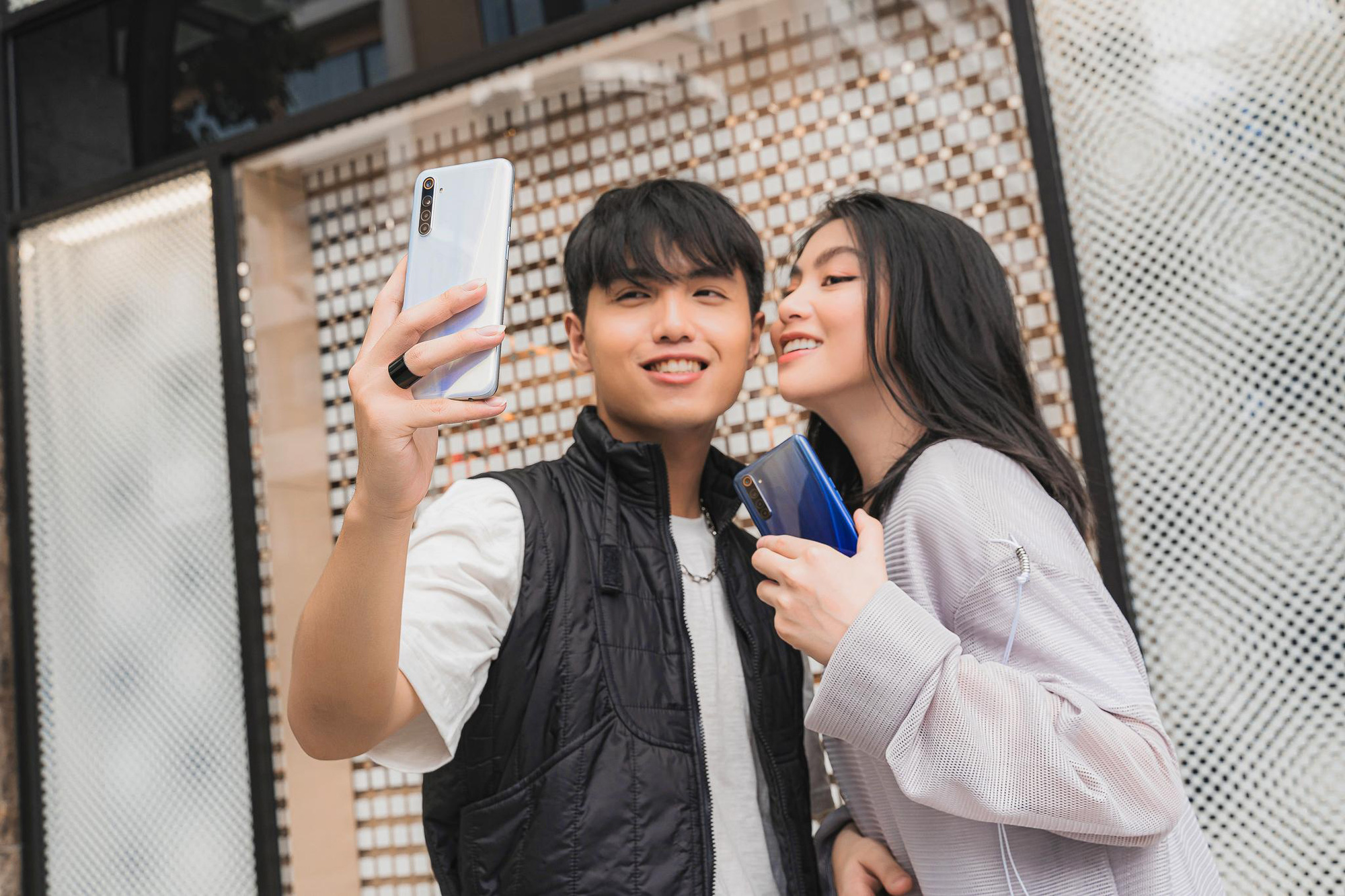 Thế hệ Gen Z: Khẳng định tuyên ngôn phong cách qua smartphone - Ảnh 4. Thế hệ Gen Z: Khẳng định tuyên ngôn phong cách qua smartphone - Ảnh 4.