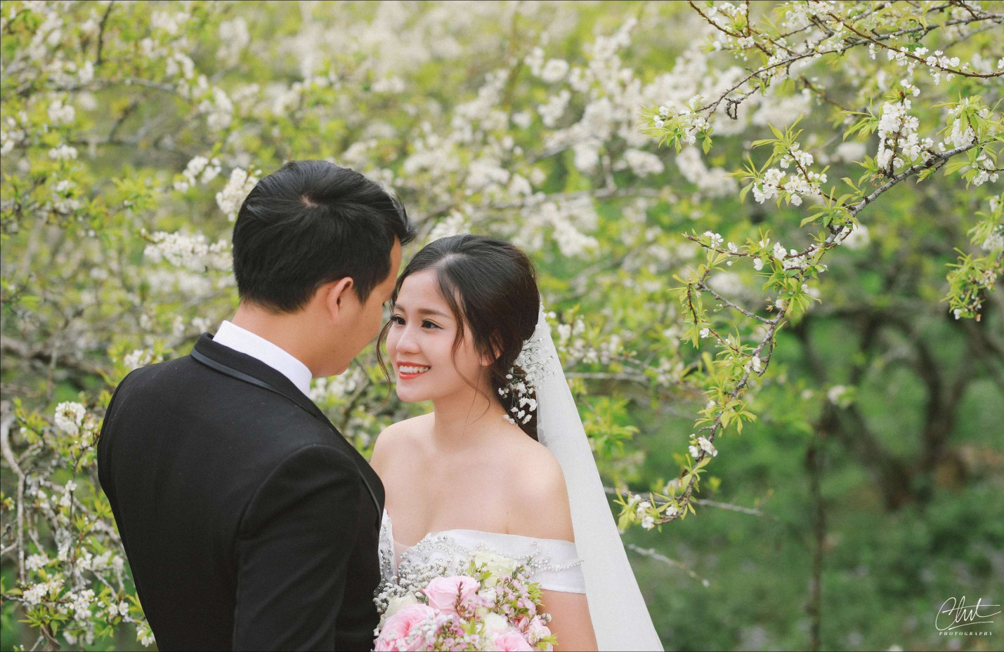 Bộ ảnh cưới 4 mùa bên nhau và cái kết viên mãn của 9 năm thanh xuân - Ảnh 2. Bộ ảnh cưới 4 mùa bên nhau và cái kết viên mãn của 9 năm thanh xuân - Ảnh 2.