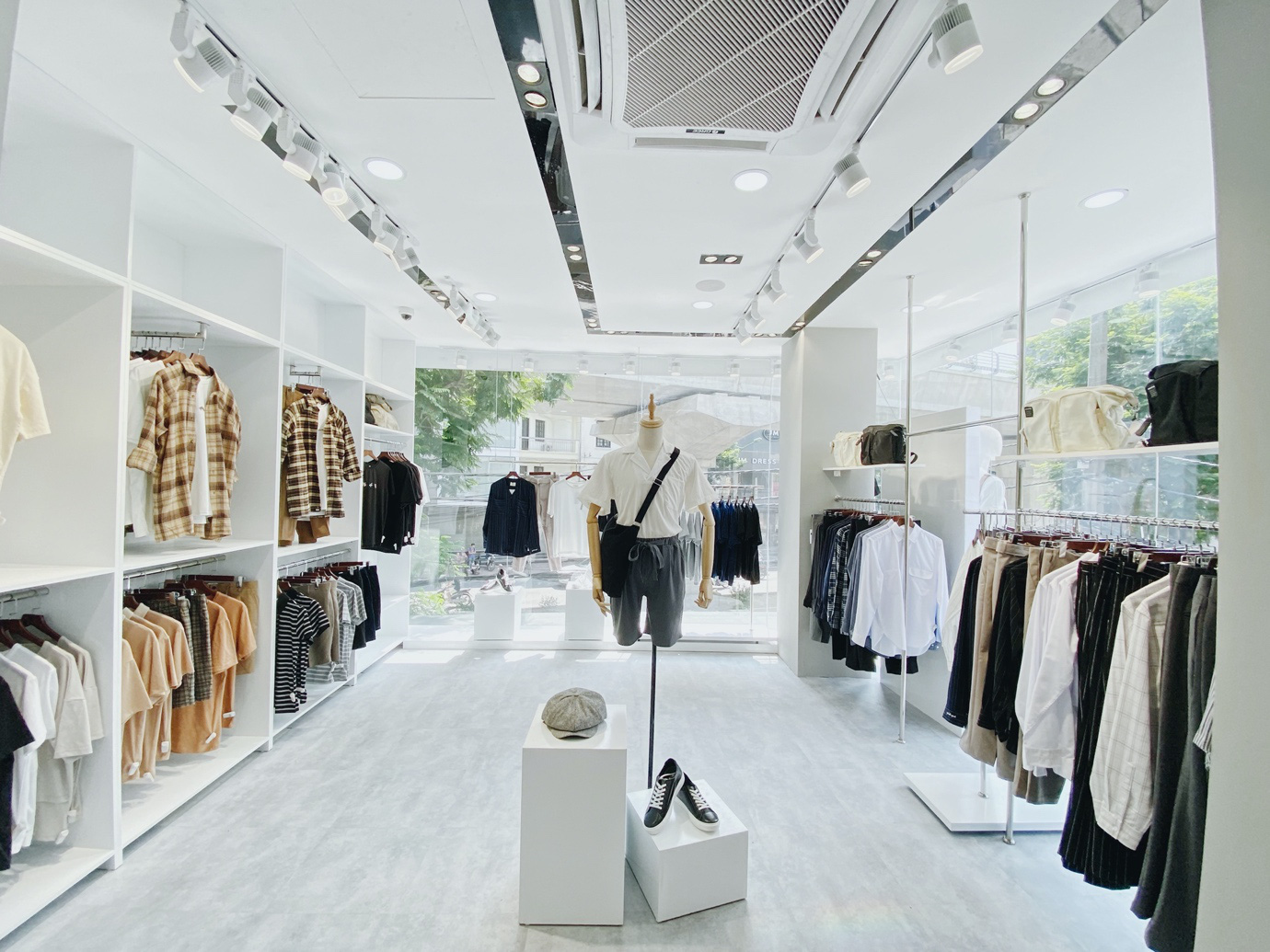 Chẳng mất c&ocirc;ng đi xa nữa, SSStutter ch&iacute;nh thức khai trương chi nh&aacute;nh mới tại Cầu Giấy d&agrave;nh cho cả nam v&agrave; nữ - Ảnh 5.