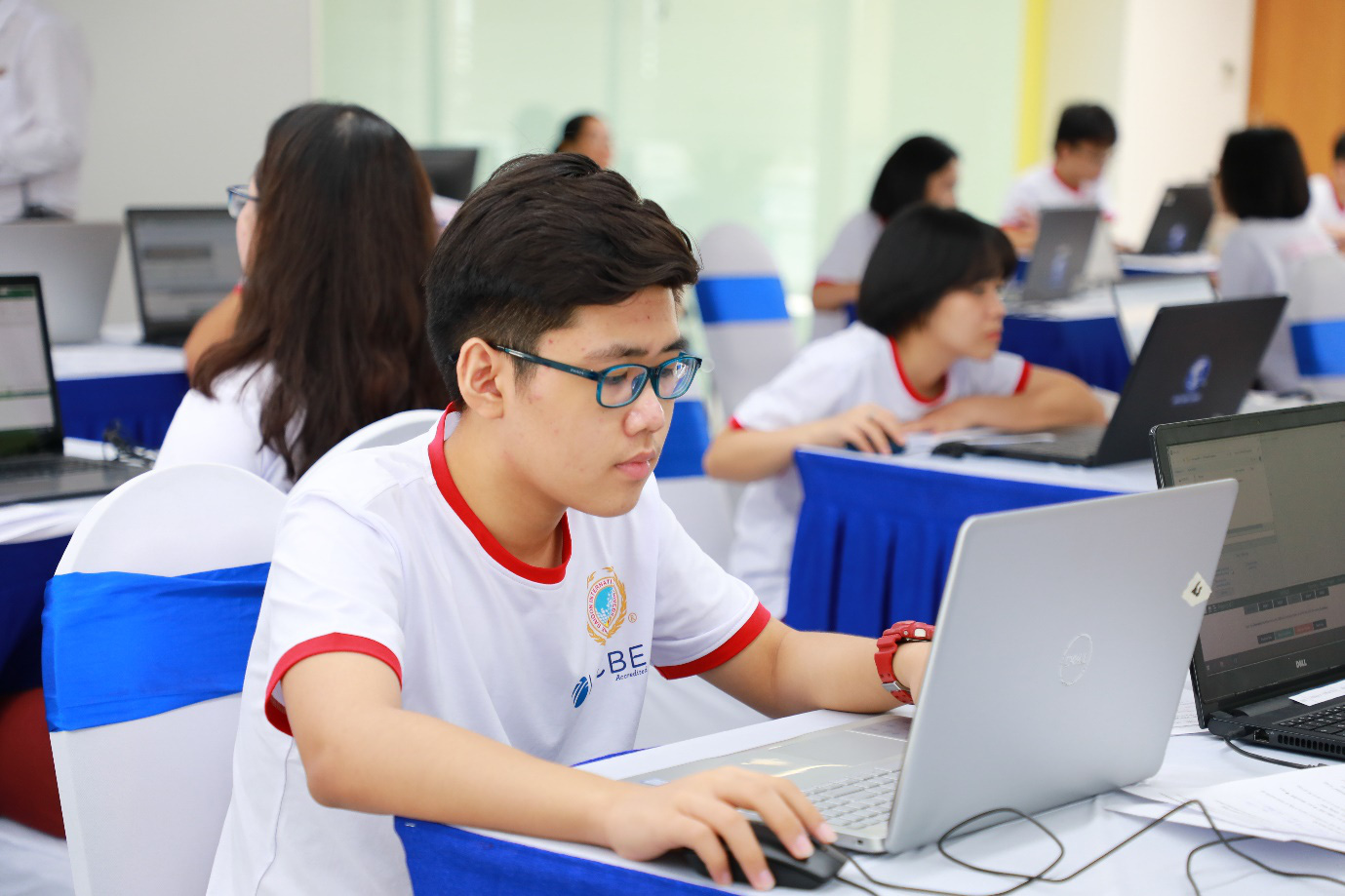 Học sinh Asian School thiết kế trang web hướng dẫn du lịch Việt Nam - Ảnh 2.