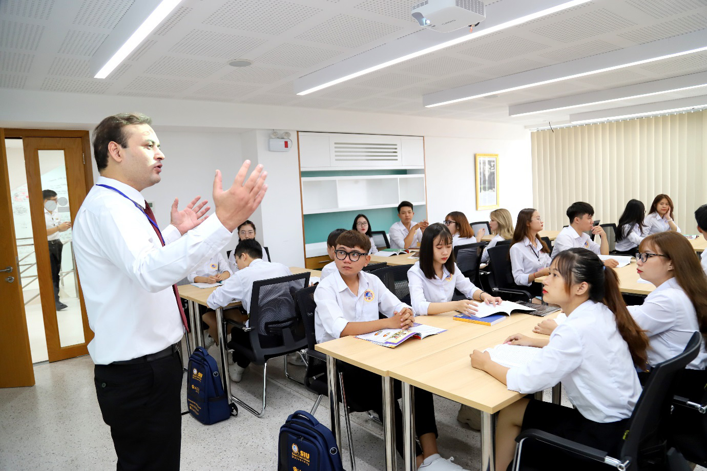 SIU công bố mức điểm nhận hồ sơ xét tuyển theo phương thức xét kết quả thi THPT 2020 - Ảnh 2.