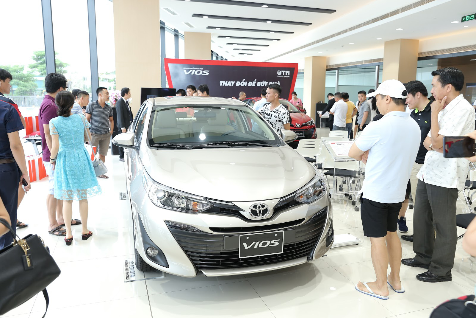 Xe Toyota nghèo trang bị - Câu chuyện đã là dĩ vãng - Ảnh 2.