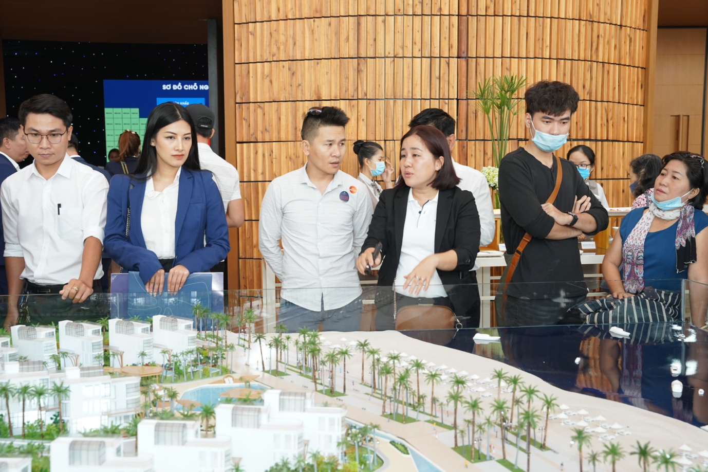 Lễ công bố dự án Charm Resort Long Hải thu hút hàng ngàn khách hàng - Ảnh 3.