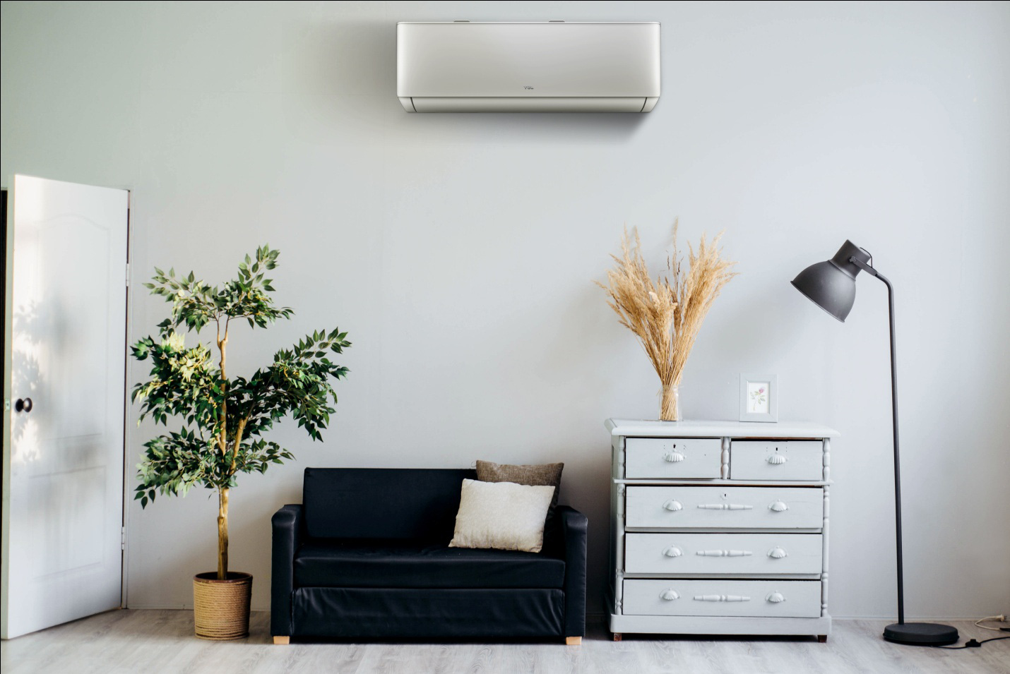 CES 2021: TCL trình làng hàng loạt các sản phẩm đa dạng hóa mới nhất: TV, Audio, thiết bị di động và gia dụng thông minh - Ảnh 3. CES 2021: TCL trình làng hàng loạt các sản phẩm đa dạng hóa mới nhất: TV, Audio, thiết bị di động và gia dụng thông minh - Ảnh 3.