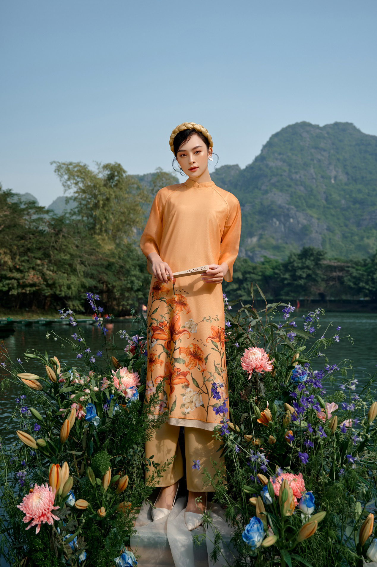 Thương hiệu thời trang Zyms House - Nét đẹp áo dài truyền thống Việt Nam - Ảnh 7. Thương hiệu thời trang Zyms House - Nét đẹp áo dài truyền thống Việt Nam - Ảnh 7.