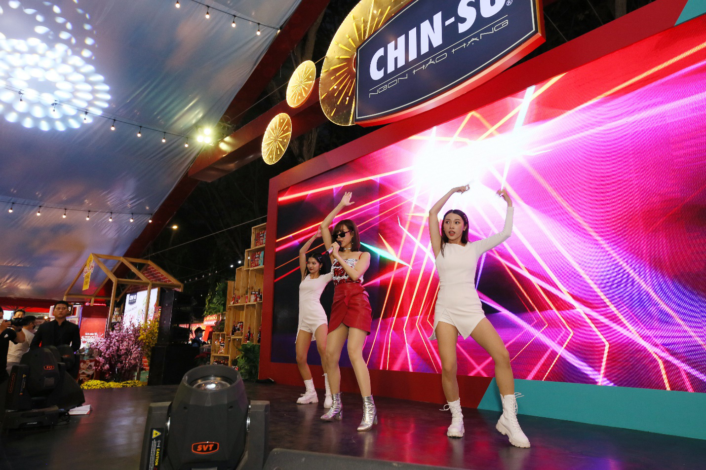 Min - JustaTee - Yuno BigBoi khuấy đảo Lễ hội Tết Việt 2021, cùng fan thưởng thức đại tiệc ẩm thực 3 miền bùng vị Tết! - Ảnh 3.