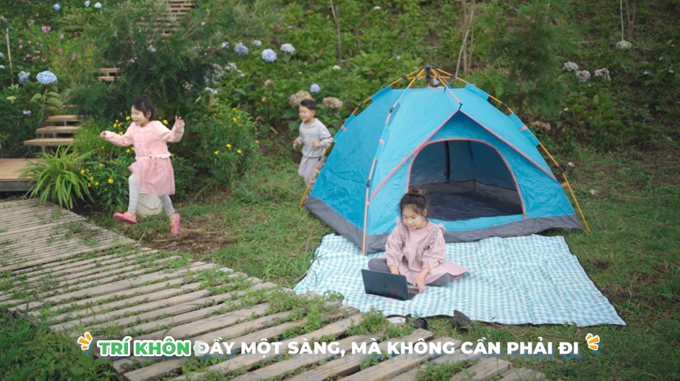 Các con của Lý Hải khoe tài hát và đọc rap trong MV mới - Ảnh 1. Các con của Lý Hải khoe tài hát và đọc rap trong MV mới - Ảnh 1.