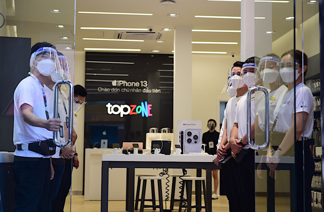 TopZone có gì đặc biệt so với những cửa hàng uỷ quyền khác của Apple? - Ảnh 1.