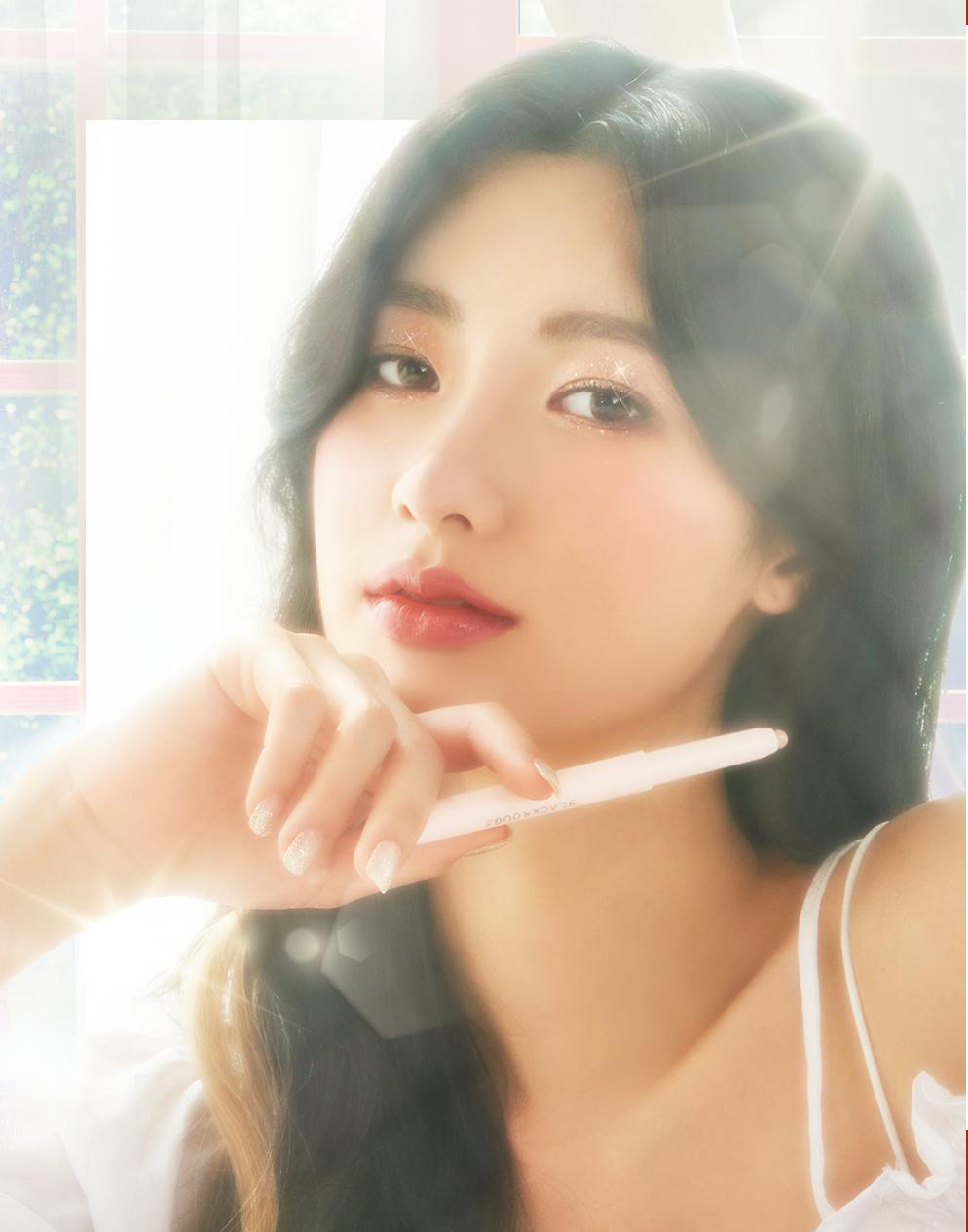 “Chốt đơn” ngay với bộ sưu tập nhũ mắt dạng bút siêu “iu” nhà Black Rouge, tông màu nào cũng “cute xỉu” lại còn chống trôi cực hiệu quả - Ảnh 2. “Chốt đơn” ngay với bộ sưu tập nhũ mắt dạng bút siêu “iu” nhà Black Rouge, tông màu nào cũng “cute xỉu” lại còn chống trôi cực hiệu quả - Ảnh 2.