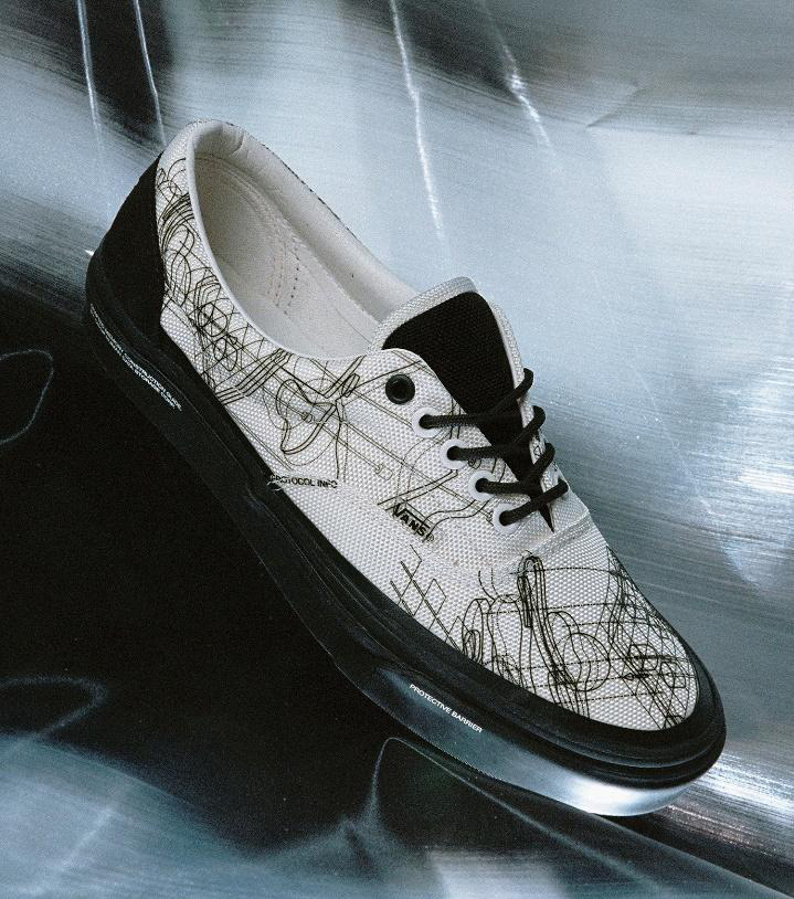 Câu chuyện “vũ trụ tương lai” với Vans X C2H4® phiên bản giới hạn - Ảnh 6. Câu chuyện “vũ trụ tương lai” với Vans X C2H4® phiên bản giới hạn - Ảnh 6.