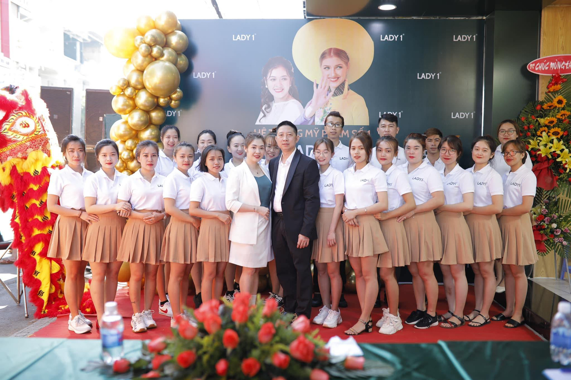 Lady 1 Việt Nam hỗ trợ các bệnh viện dã chiến tại Bến Tre mùa dịch - Ảnh 3.