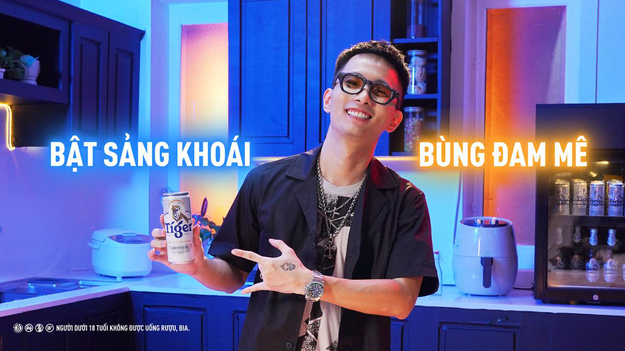 Ai bảo đam mê chỉ bùng nổ khi có ánh đèn sân khấu: Nhìn loạt sao Việt bật sảng khoái, bùng đam mê bất cứ đâu, bạn sẽ nghĩ lại cho mà xem - Ảnh 7.