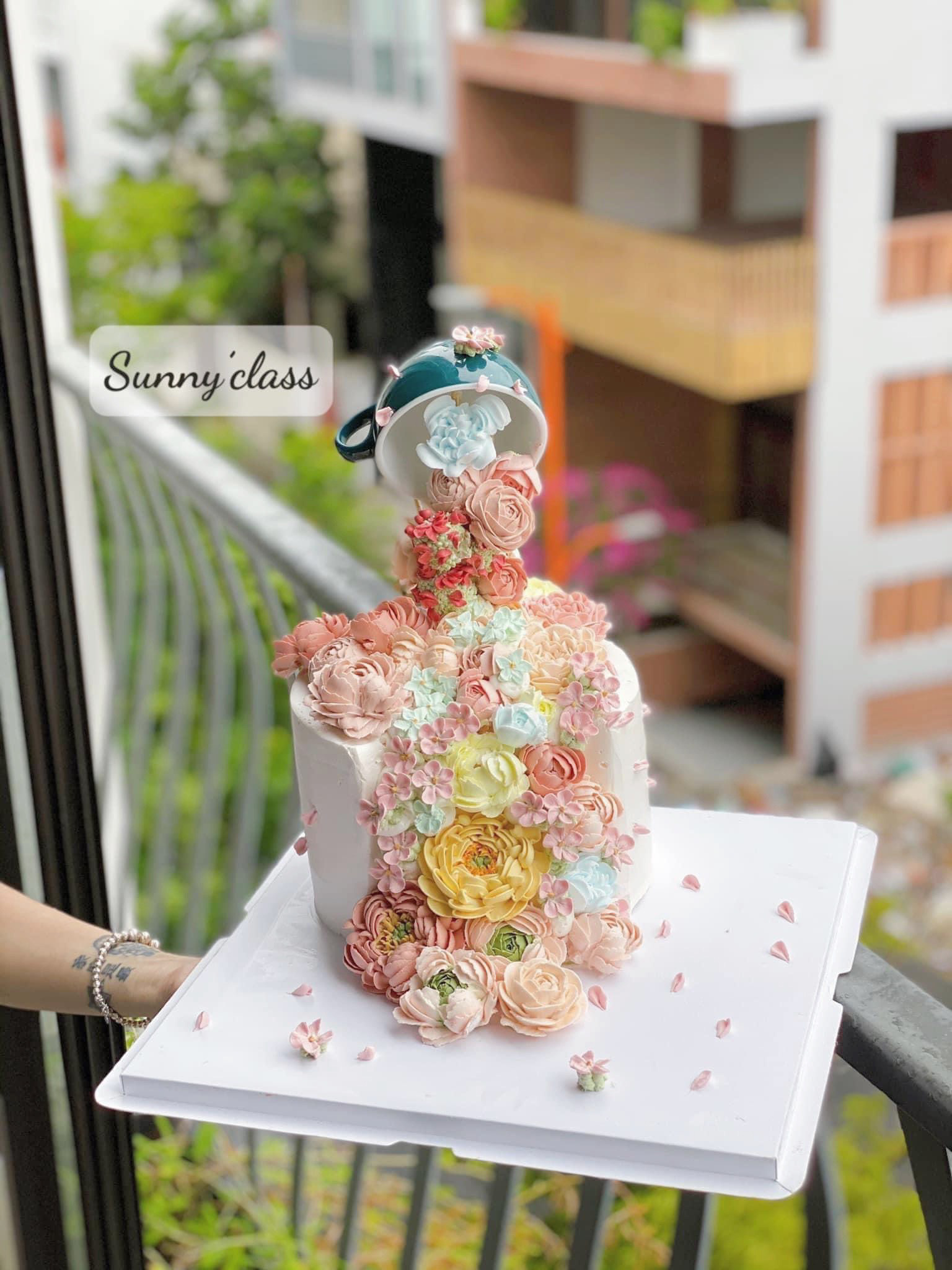 Sunny Cake - Khởi nguồn xu hướng bánh kem hoa nghệ thuật tại Đà Nẵng - Ảnh 3. Sunny Cake - Khởi nguồn xu hướng bánh kem hoa nghệ thuật tại Đà Nẵng - Ảnh 3.