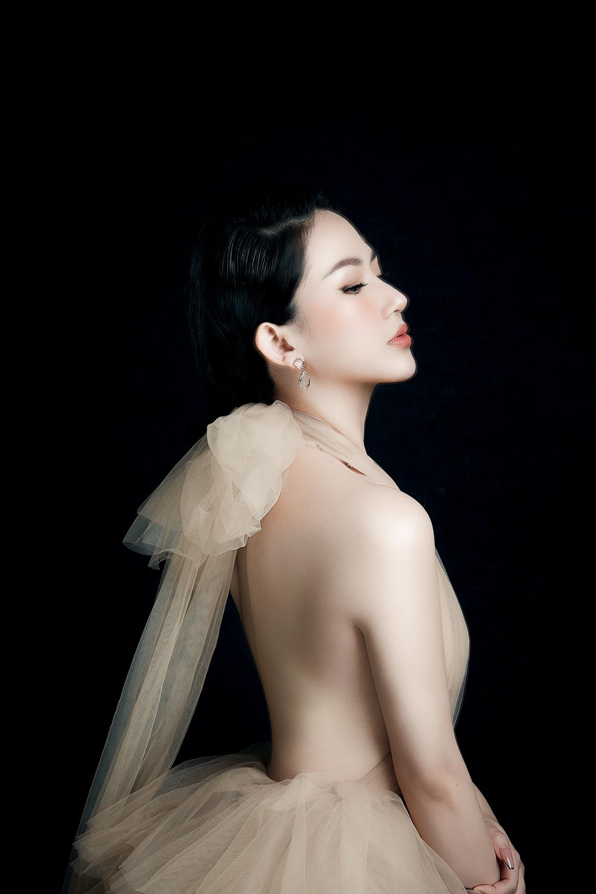 Nhờ kinh doanh, chủ nhân hit “Rùa Con” năm nào giờ là bà chủ sang chảnh, nhan sắc bị thời gian bỏ quên - Ảnh 6. Nhờ kinh doanh, chủ nhân hit “Rùa Con” năm nào giờ là bà chủ sang chảnh, nhan sắc bị thời gian bỏ quên - Ảnh 6.