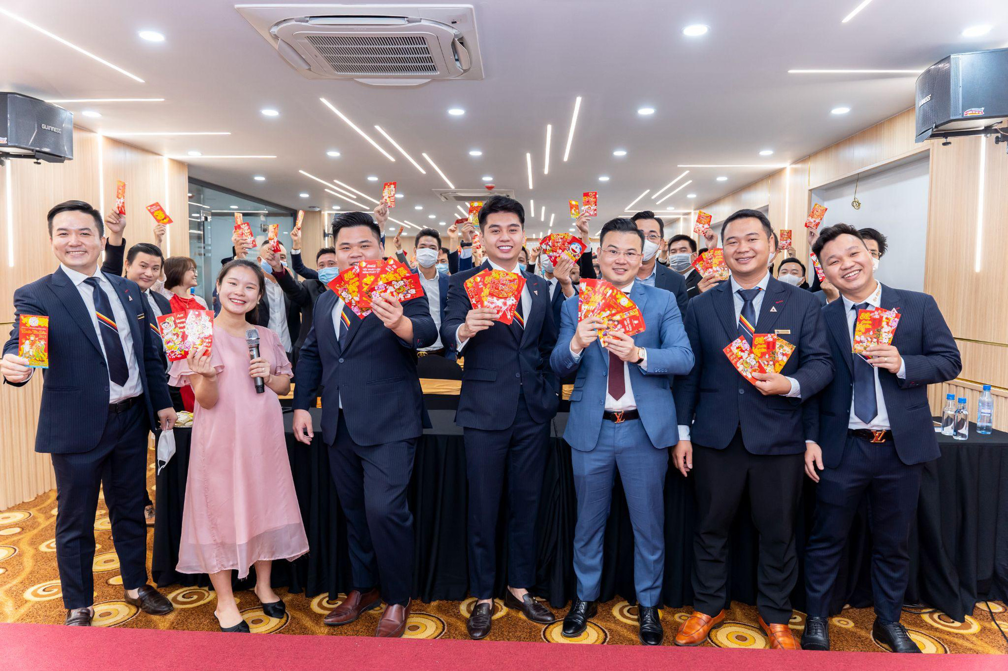 Hưng Vượng Holdings - Tập đoàn kiến tạo giá trị chắp cánh tinh hoa - Ảnh 4. Hưng Vượng Holdings - Tập đoàn kiến tạo giá trị chắp cánh tinh hoa - Ảnh 4.