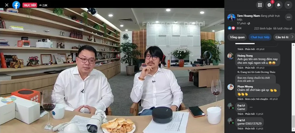 Lần đầu livestream, Chủ tịch Tiến tung hứng cùng GS Xoay chốt đơn bán hàng giá chỉ bằng bát phở, gói xôi - Ảnh 2.