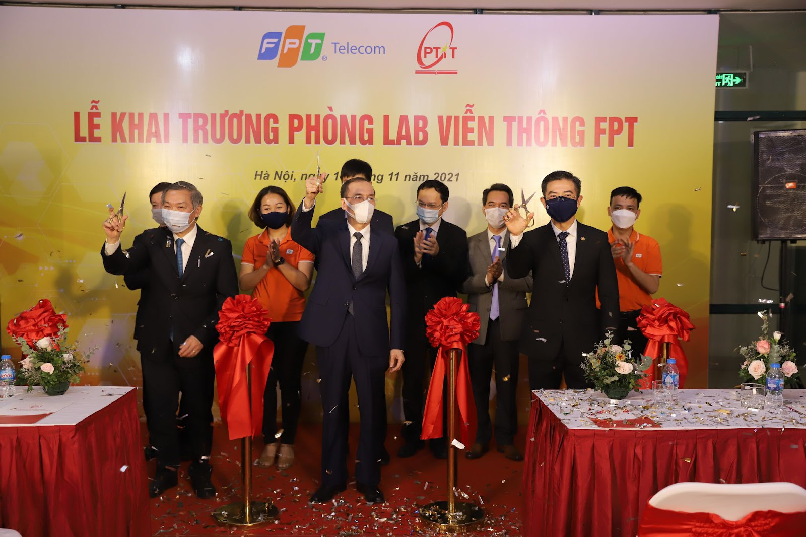 FPT Telecom bàn giao phòng Lab quy mô hàng tỷ đồng tại Học viện Công nghệ Bưu chính Viễn thông - Ảnh 1. FPT Telecom bàn giao phòng Lab quy mô hàng tỷ đồng tại Học viện Công nghệ Bưu chính Viễn thông - Ảnh 1.