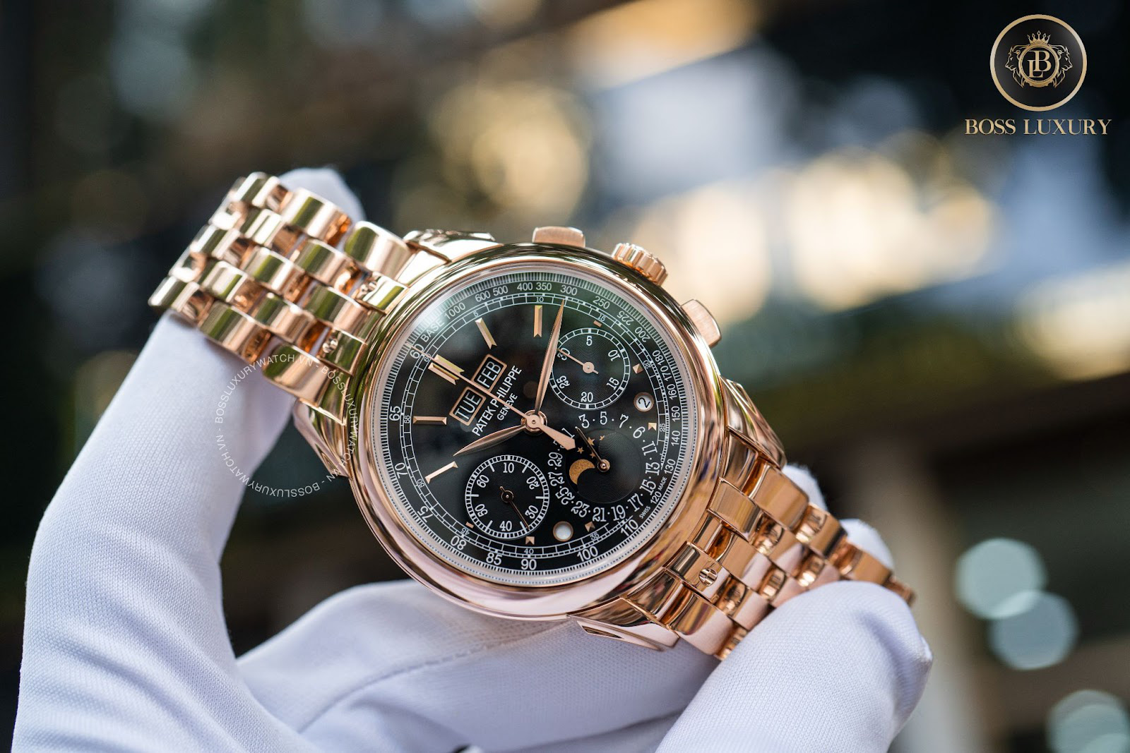 Điểm danh 5 mẫu đồng hồ Patek Philippe đắt giá đổ bộ Boss Luxury dịp cuối năm - Ảnh 2. Điểm danh 5 mẫu đồng hồ Patek Philippe đắt giá đổ bộ Boss Luxury dịp cuối năm - Ảnh 2.