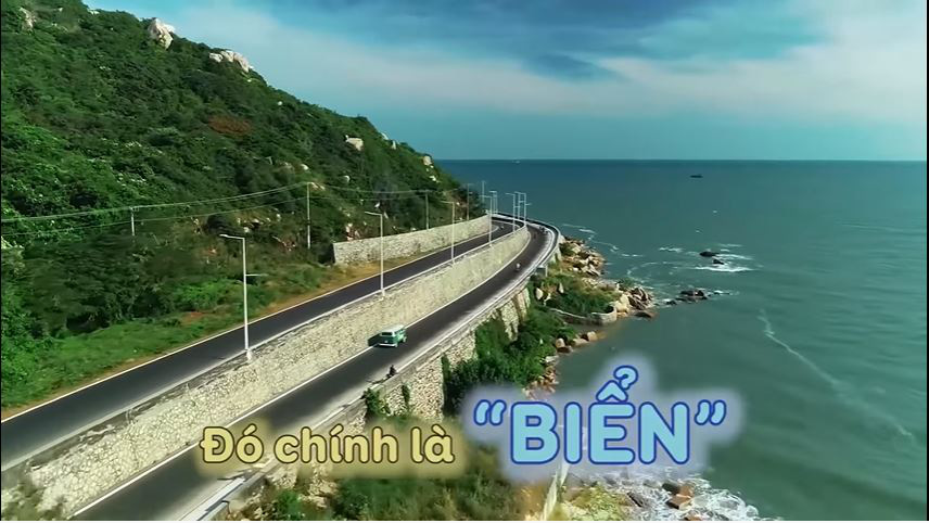 Dàn ca sĩ 2 miền Nam Bắc hội tụ giải tỏa căng thẳng - Ảnh 2. Dàn ca sĩ 2 miền Nam Bắc hội tụ giải tỏa căng thẳng - Ảnh 2.