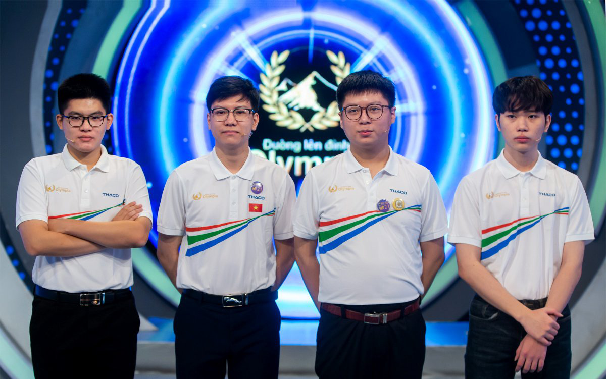 Bốn thí sinh vòng chung kết Olympia 2021 nhận học bổng từ Swinburne Việt Nam - Ảnh 2.