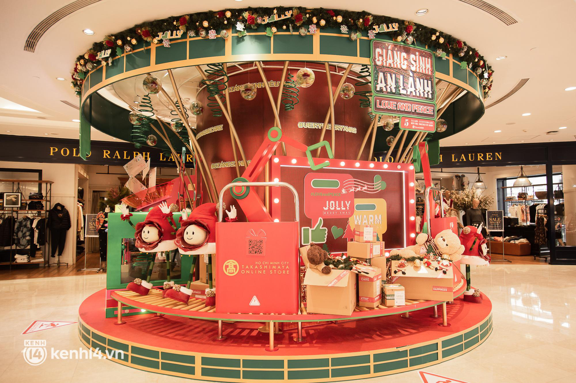 Hé lộ loạt địa điểm siêu đẹp mùa Giáng sinh 2021 ở Sài Gòn: Số 1 mới toanh - hoành tráng từ cái nhìn đầu tiên! - Ảnh 16. Hé lộ loạt địa điểm siêu đẹp mùa Giáng sinh 2021 ở Sài Gòn: Số 1 mới toanh - hoành tráng từ cái nhìn đầu tiên! - Ảnh 16.