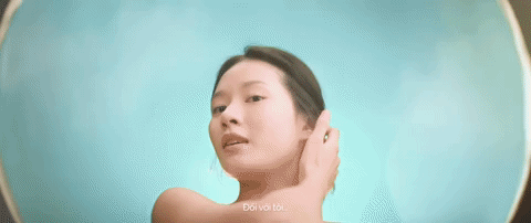 Sau clip có Sơn Tùng M-TP, thương hiệu mỹ phẩm Việt này lại vừa tung loạt clip nên thơ đẹp mê hồn! - Ảnh 4.