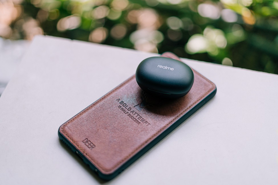 realme toàn cầu ghi dấu ấn với kết quả kinh doanh và nhiều giải thưởng quốc tế cũng như được yêu thích trong năm 2020 - Ảnh 4. realme toàn cầu ghi dấu ấn với kết quả kinh doanh và nhiều giải thưởng quốc tế cũng như được yêu thích trong năm 2020 - Ảnh 4.