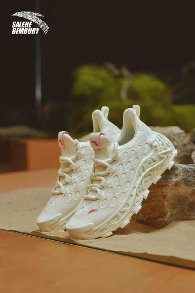 Truy t&igrave;m đ&ocirc;i gi&agrave;y Anta phi&ecirc;n bản giới hạn m&agrave; sao Việt v&agrave; giới trẻ m&ecirc; mẩn - Ảnh 4.