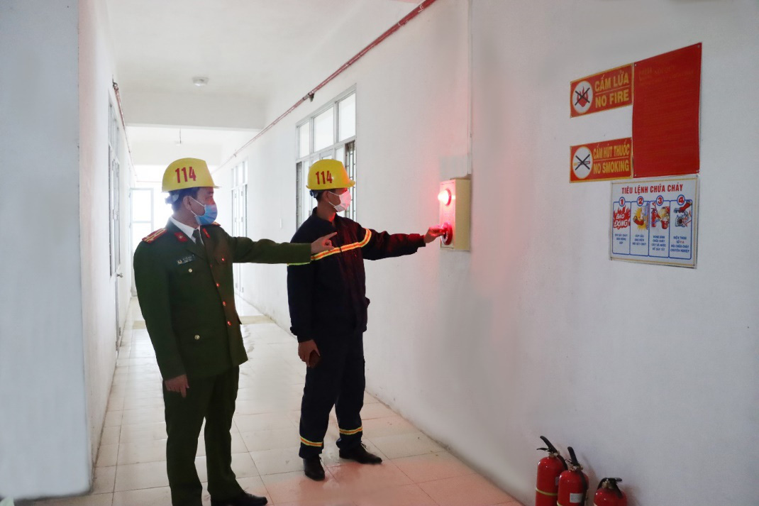 Thần tốc hoàn thành chỗ ở cho các y bác sĩ và điểm cách ly tại Bệnh viện Dã chiến số 3 - Ảnh 4. Thần tốc hoàn thành chỗ ở cho các y bác sĩ và điểm cách ly tại Bệnh viện Dã chiến số 3 - Ảnh 4.