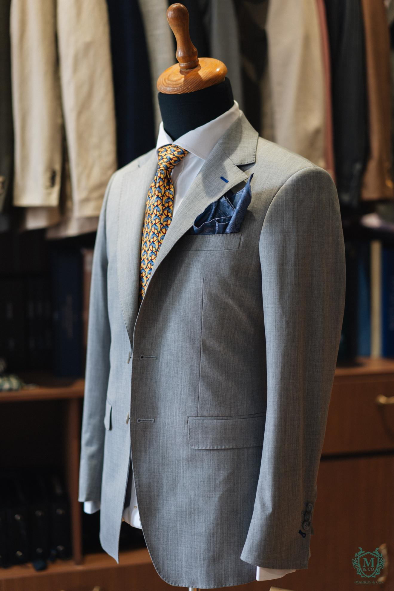 Markus & Co: Câu chuyện về doanh nhân 8x mở hẳn một thương hiệu thời trang vì đam mê suit may đo - Ảnh 3. Markus & Co: Câu chuyện về doanh nhân 8x mở hẳn một thương hiệu thời trang vì đam mê suit may đo - Ảnh 3.