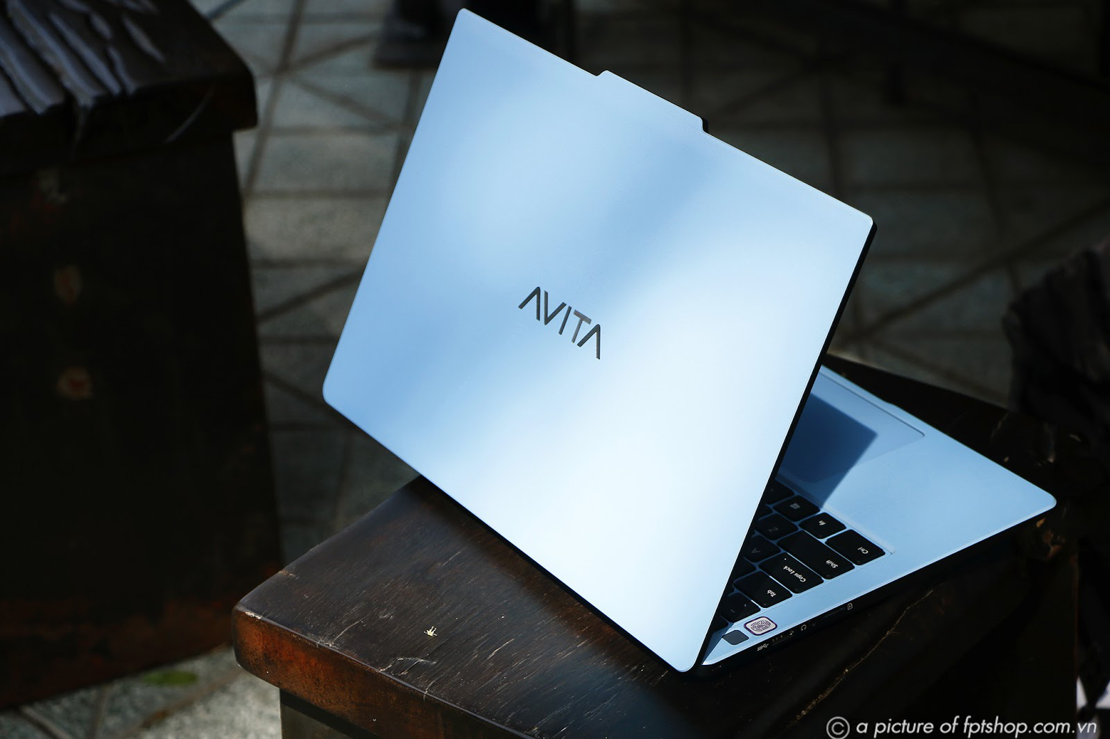 Ngắm nhìn vẻ đẹp trẻ trung của laptop AVITA, “anh em một nhà” với laptop VAIO đình đám - Ảnh 4. Ngắm nhìn vẻ đẹp trẻ trung của laptop AVITA, “anh em một nhà” với laptop VAIO đình đám - Ảnh 4.